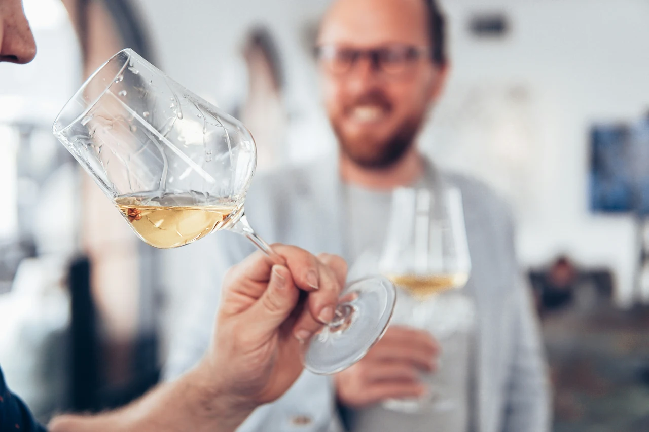 Quali vini abbinare ai piatti di pesce per esaltare i sapori a tavola Quali vini abbinare ai piatti di pesce per esaltare i sapori a tavola